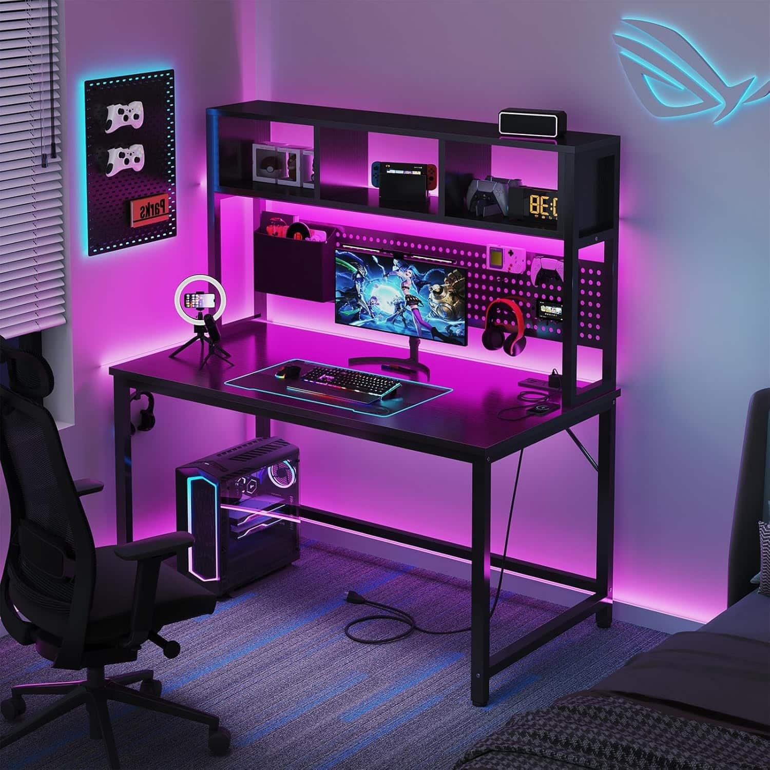 escritorio gamer dlisiting negro de 119.89 centimetros con alacena tablero de clavijas y luces led ideal para chile